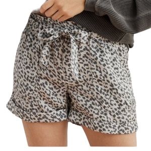 Aerie Paper Bag Tie Waist Cuffed Shorts-Size Extra Small-Like New Condition